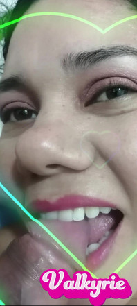 Valkyrieandluigy přijďte mě sledovat a podívejte se na nová videa