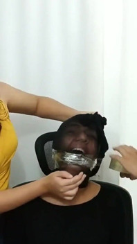 첫 본디지 데뷔 비디오의 계모와 의붓딸!