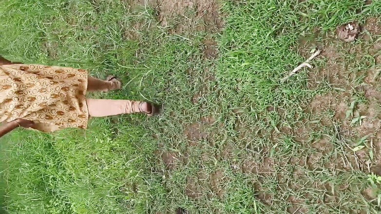 Fuckkkker: Skutečný venkovní sex se Sali Hindi Audio Mms