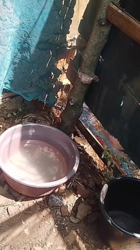 Chuveiro ao ar livre - experiência africana com minha garota negra