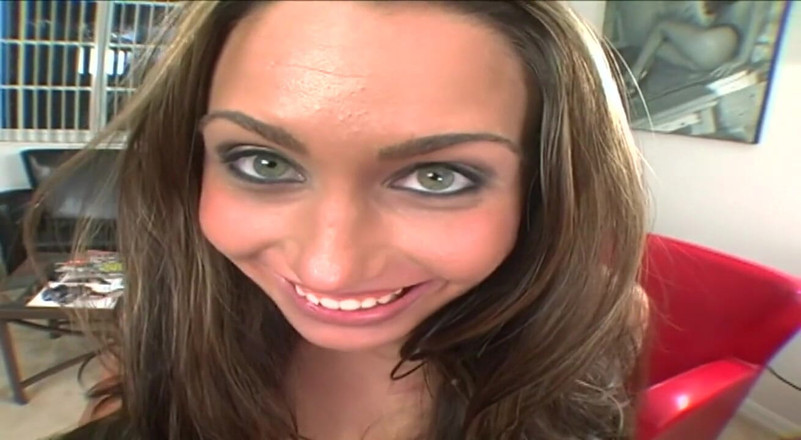 Dirty Teeny: Hot Brunette Babe in Wild Solo and Oral Adventures