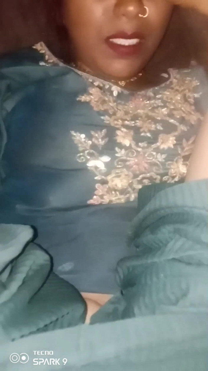 Desi kutiya: Slut Wife Ready for Anal Penetration First Time Fuck