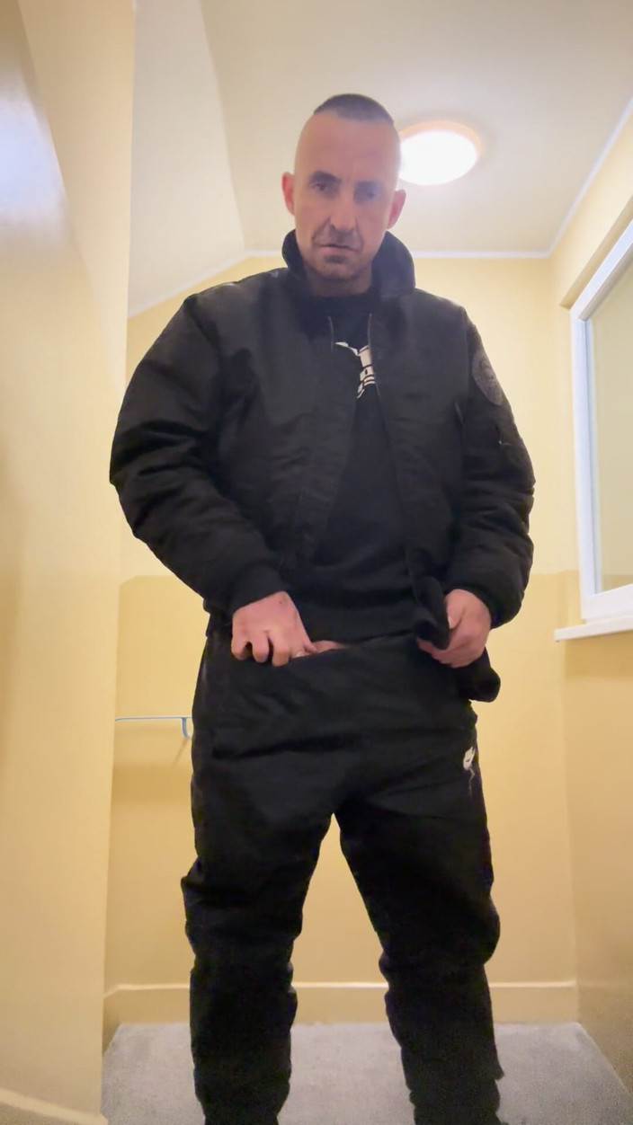Ditrypig fetish: Житлові будинки Дрес