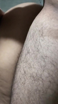 Splendida trans con un grosso cazzo sborra video di sesso bollente s