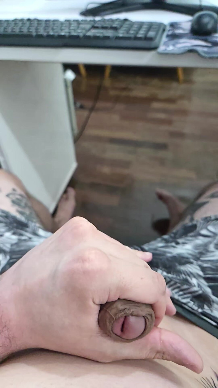 Lkdick8: Masturbuję się bardzo smacznie 2