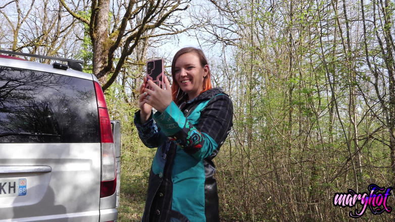 Sexy Marghot: I Fuck My Van, the Ball Hitch in the Ass,...