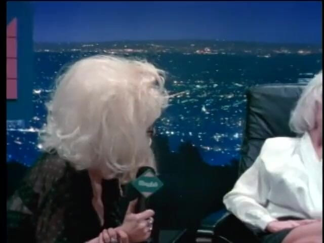 Old Good Porn: Dude cums into blonde MILF's shoe after some hard fuck...