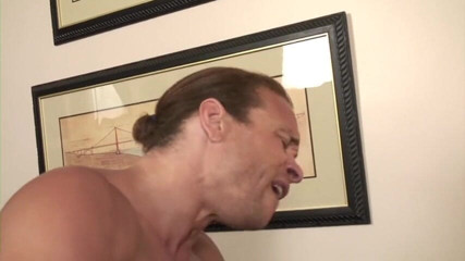 Femdom Austria Boys: 拉丁男孩在父母outside.mpg的时候被肌肉发达的鸡巴操