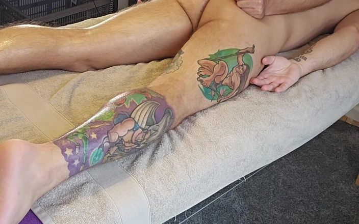 gaynaughtywelsh: 私の継父のホットベアバックメザージュ