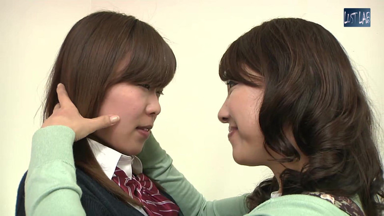 Lust JAV lab: Тридцятирічний розрив - пристрасть між зрілою жінкою і молодою красунею -4