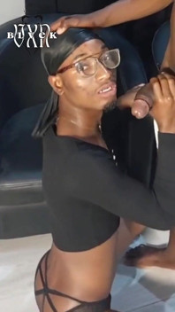 Gêmeos fazendo sexo apaixonado