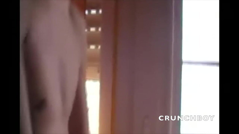 MEN BIG COCKS FUCKERS: Fransız ikiz seksi heteroseksüel tesisatçıyla sikişiyor