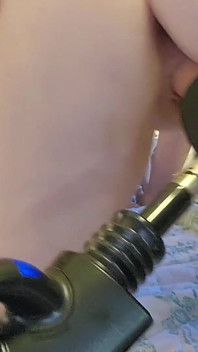 Tu ne veux pas manquer... Une bombasse sexy se fait baiser par Sexe Machian