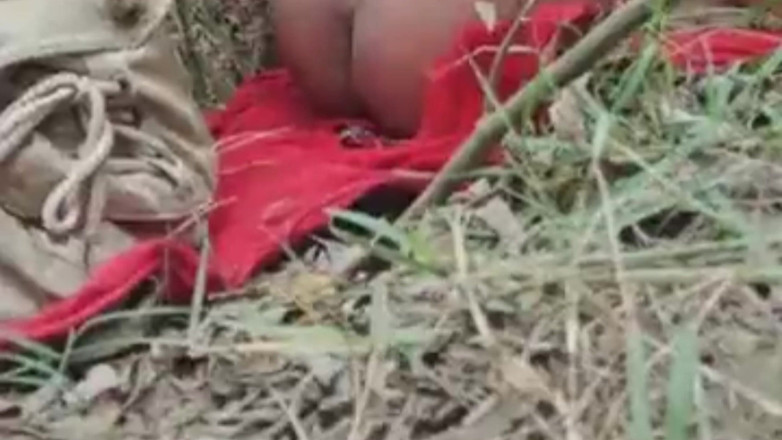 Riyadesi18: 嫂子在寒冷的森林里出轨