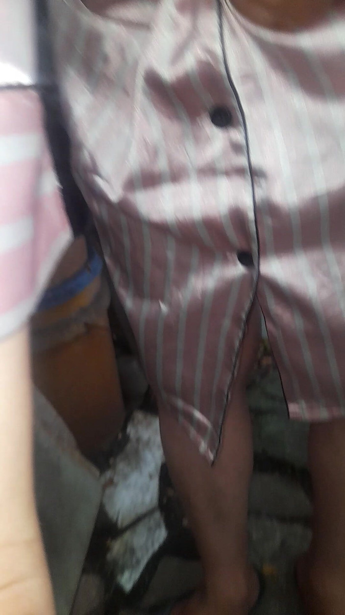 Naomisinka: 缎面睡衣礼服恋物癖变装者手淫暨