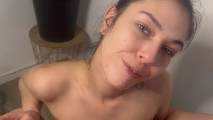 Queen Coquette: Coquette and Brad - Ayak Hareketi, Derin Ve Yüz Yüz