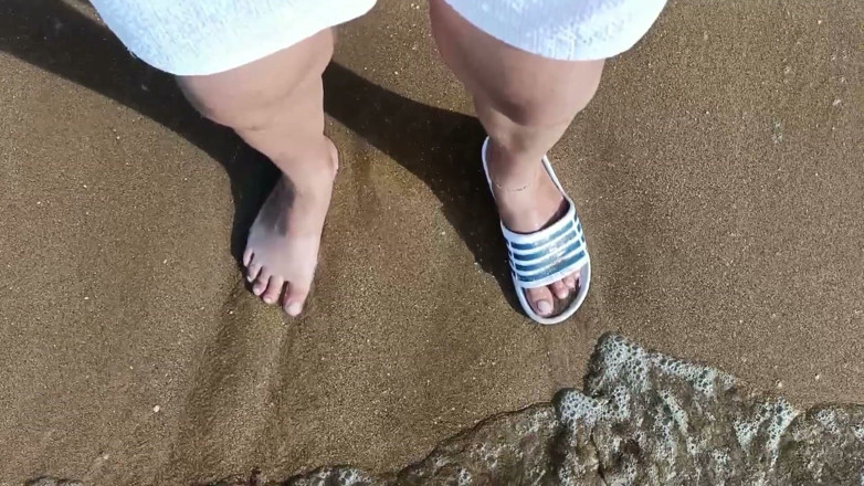 Idmir Sugary: Feet and the Sea Extra Slowmotion - One Foot Barefoot and...