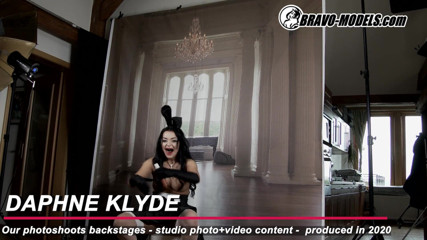 Bravo Models Media: 388-หลังเวทีถ่ายรูป Daphne Klyde - 18+