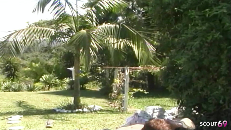 Shemale TS Collection: Loira transsexual fodida duro no cu ao ar livre até...