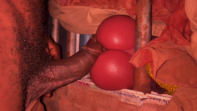 Bangcum8: Rabuda vibra todo pau para gozar marido