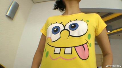 MF Fetish: Spongebob fanoušek pod mojí chlupatou kundičkou