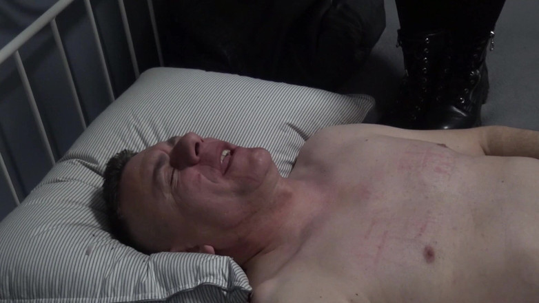 Paultramp: Kráčej s botami na puse