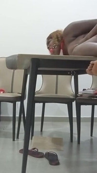Il mio paziente mi ha scopato al lavoro fino a quando non ho raggiunto l'orgasmo punto g