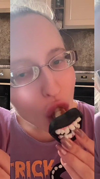 I denti del vampiro asmr