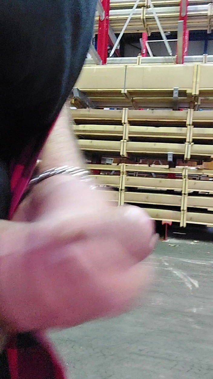 Leckerli67: I was so horny in business