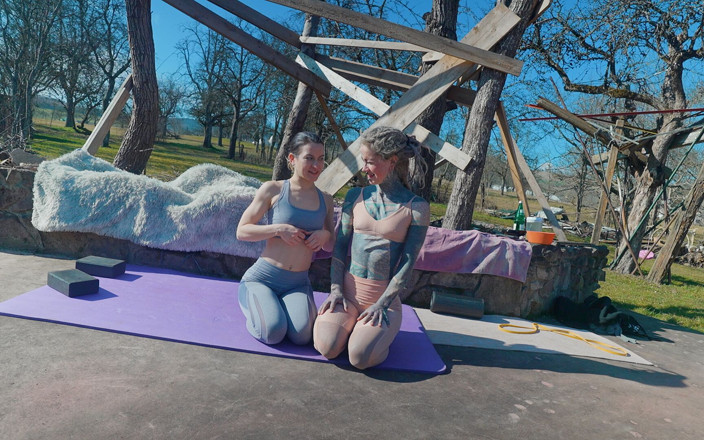 Miss Flora: JOI Stretching in Yoga Leggings with Anuskatzz German