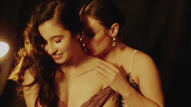 Quente club: Astrological Kink