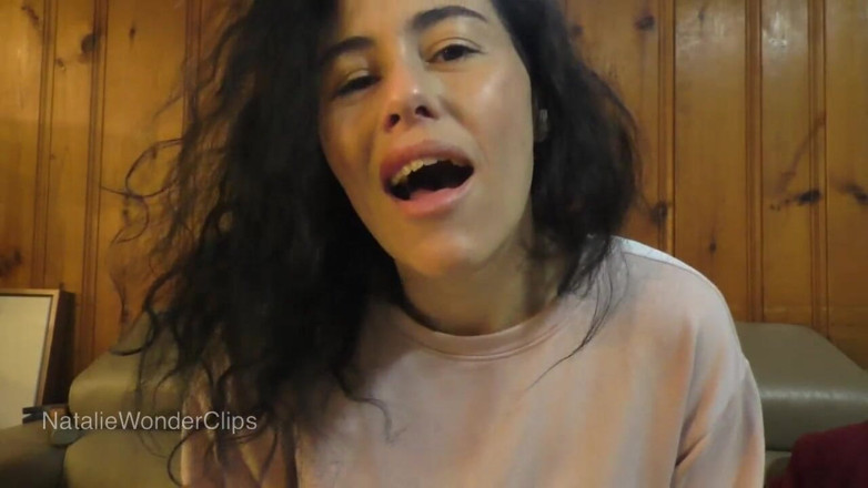 Natalie Wonder: Zjistit, jak zlobivá a pěkná macecha tvého nového přítele je...