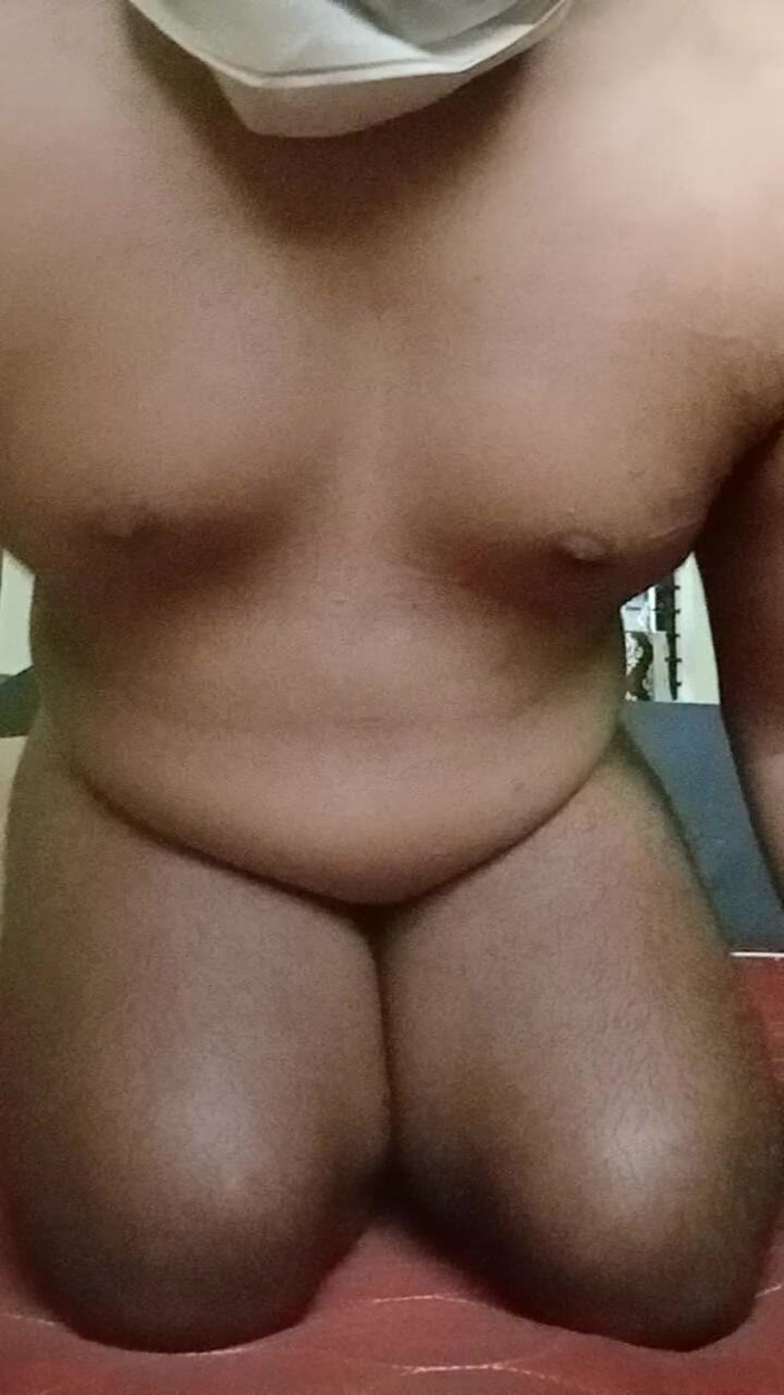 Malvika Mal: Video pantat bogel panas yang cantik