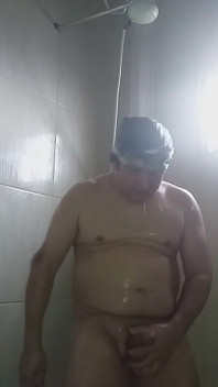 Miluju ukazovat tvůj zadek ve sprše