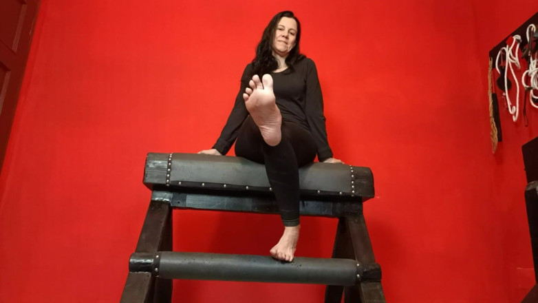 Bergami Melissa: Padronadomination: Useless Cuckold You Jerk off and Your Wife Gets...