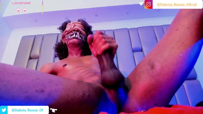 Dakota Rose studio: Я роздягаюся, щоб мій хлопець міг мене, і в підсумку я надсилаю йому відео