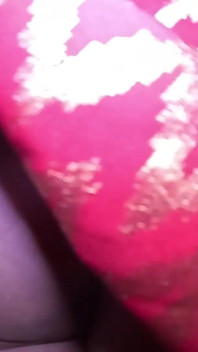 Gioco in cucina con un vestito rosso e dorato - sculacciata, pompino, pecorina & orgasmo intenso 298