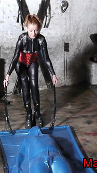 Padrona dominatrice claudiacuir fetish Vacbed