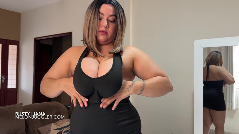 Melon Juggler: Soția excitată Liana Princess folosește trei vibratoare pentru a freca...