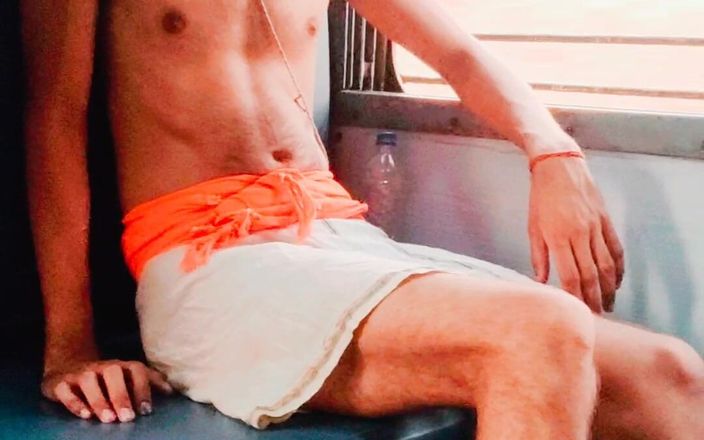 Tani: Sexy moslima homo-jongen