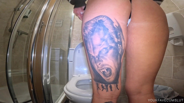 Yourfavecumslut: Čistá zoufalství z čůrání v hotelu!