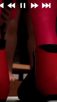Dwie dziewczyny z dostawą pizzy oferują mi footjob z pizzą!