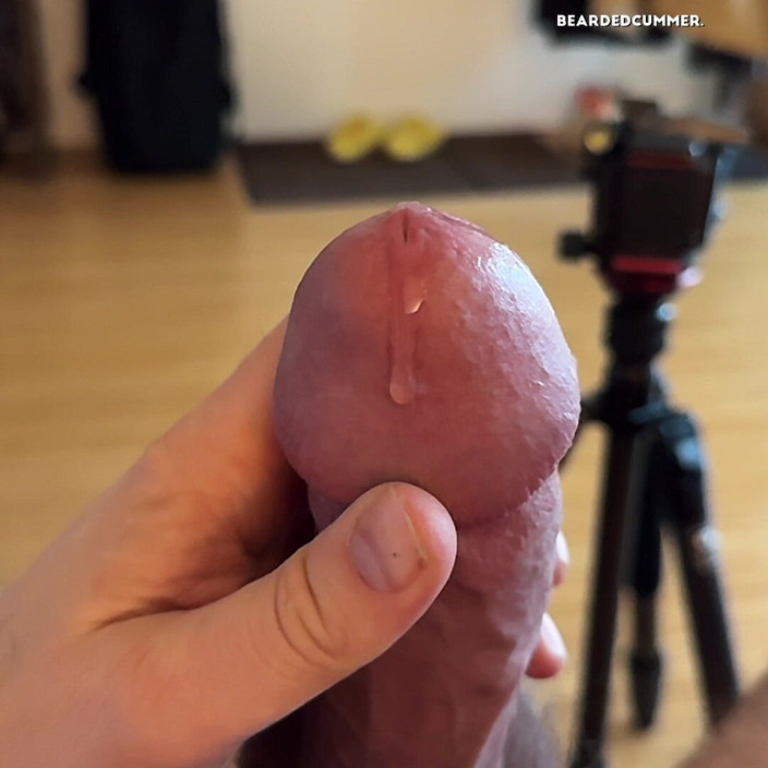 Beardedcummer: Playling with My Dripping Precum (slomo, No Cumshot)