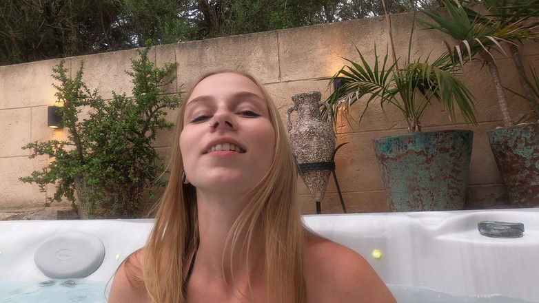 Porno Cloud: Podvodní Sakra