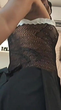 Nous avons essayé beaucoup de lingerie qui me convient le mieux.