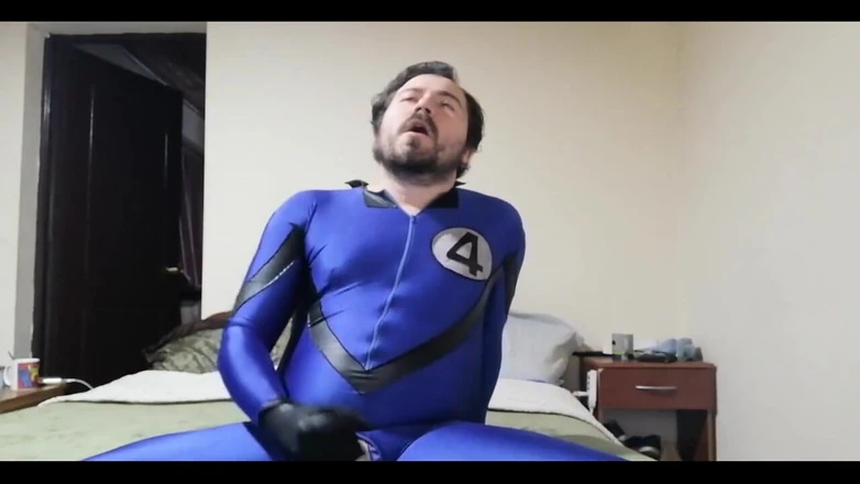 Rokkuman: Cosplay Mister Fantastic Versi Wanker