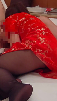 チャイナ服に黒パンストの可愛い女の子とイチャイチャしたい フラットアイアンに中出ししてみた