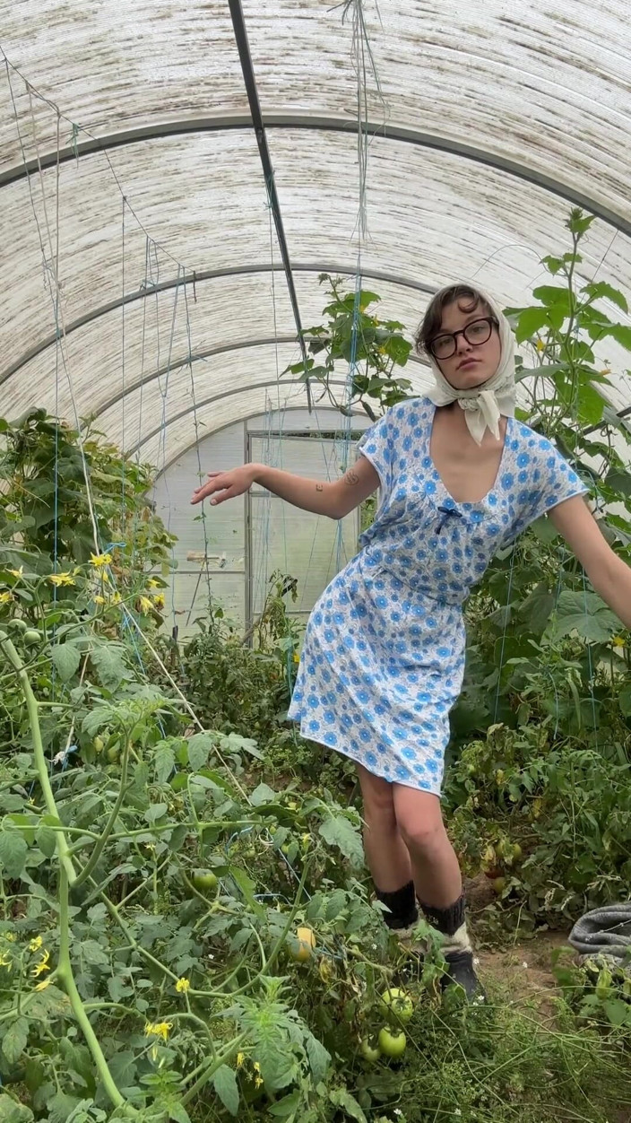 Karafuto404: Chica De Campo Sucia