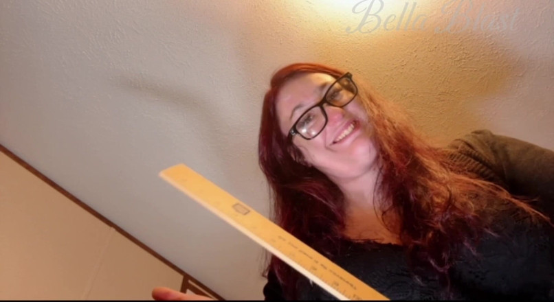 BellaBlast: Von meinen rücksichtslosen füßen von bella blast gemolken und gebrochen