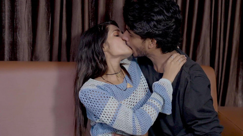 Telox films: Kamarádova 19letá žhavá a sexy nevlastní sestra
